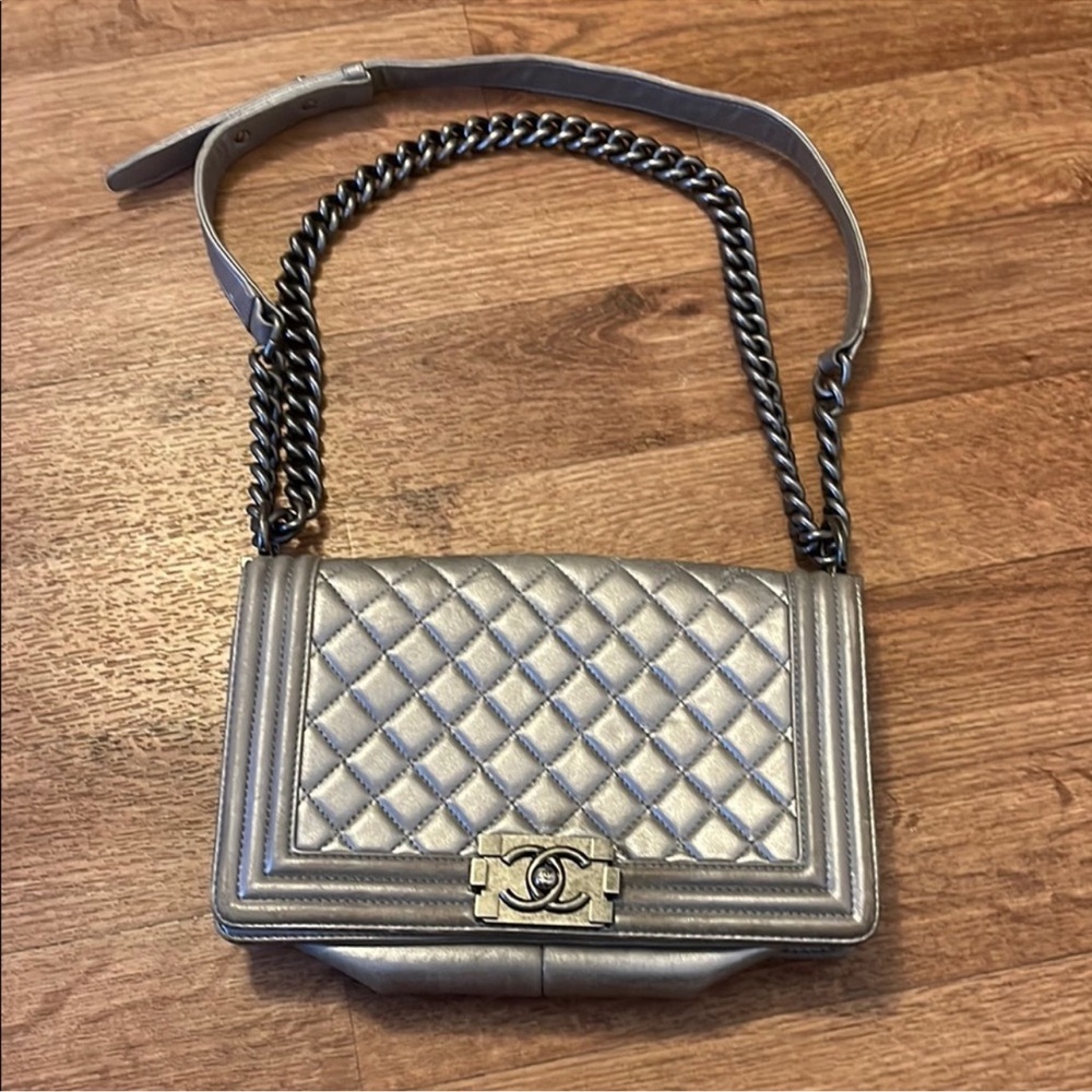 Chanel boy bag
